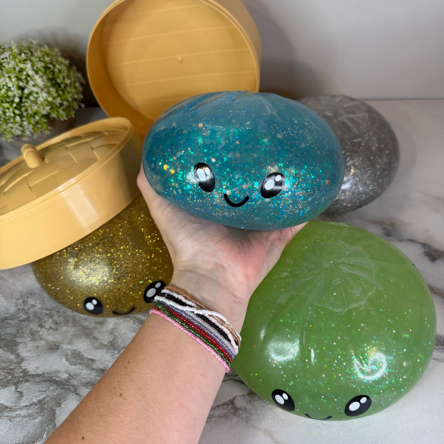 Squishy Toy - XL Jumbo Dumpling, Quick Squeeze Glitter - PREORDER